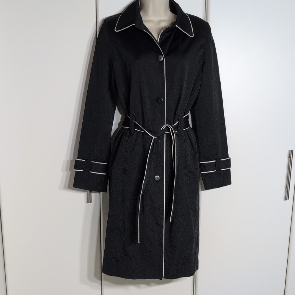 Jaclyn Smith Black and White Trench Coat Size Medium